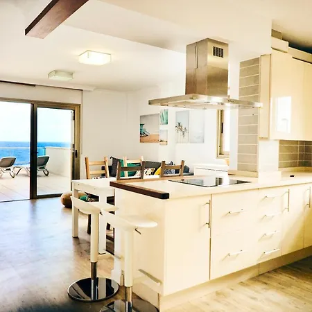 3bdr + 2bath Ocean View *